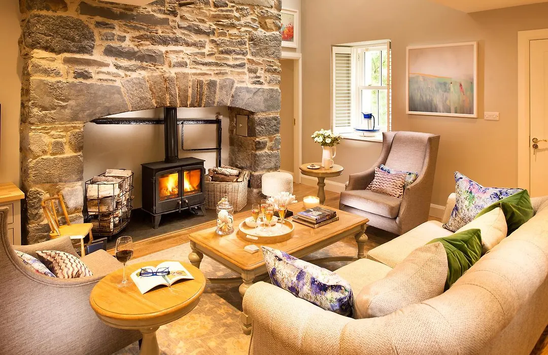 The Hawthorn-1