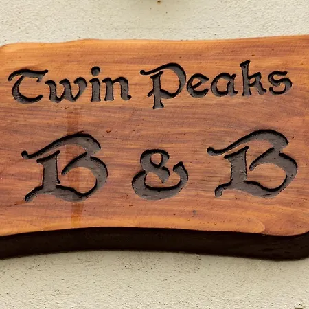 Twin Peaks B&B-2