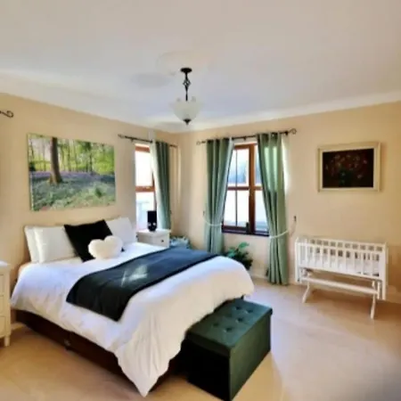 The Cliffs Of Moher Holiday House-3