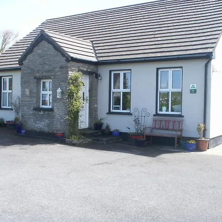 Toomullin House Accommodation-2