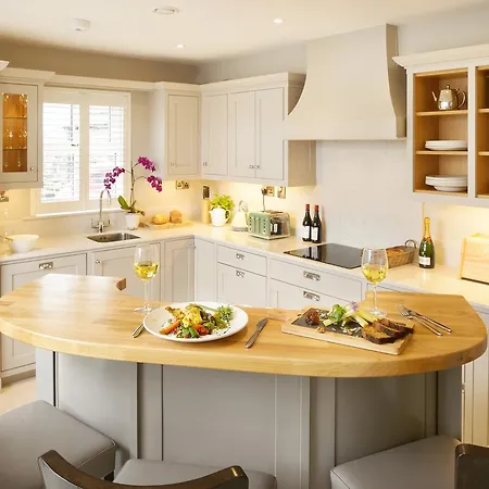 The Hawthorn-3